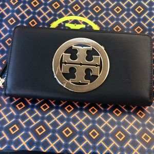 Tory Burch Charlie zip continental wallet